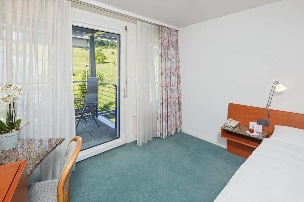 Wellness Hotel Tenedo - Thermalquellen Resort Bad Bad Zurzach Exterior foto
